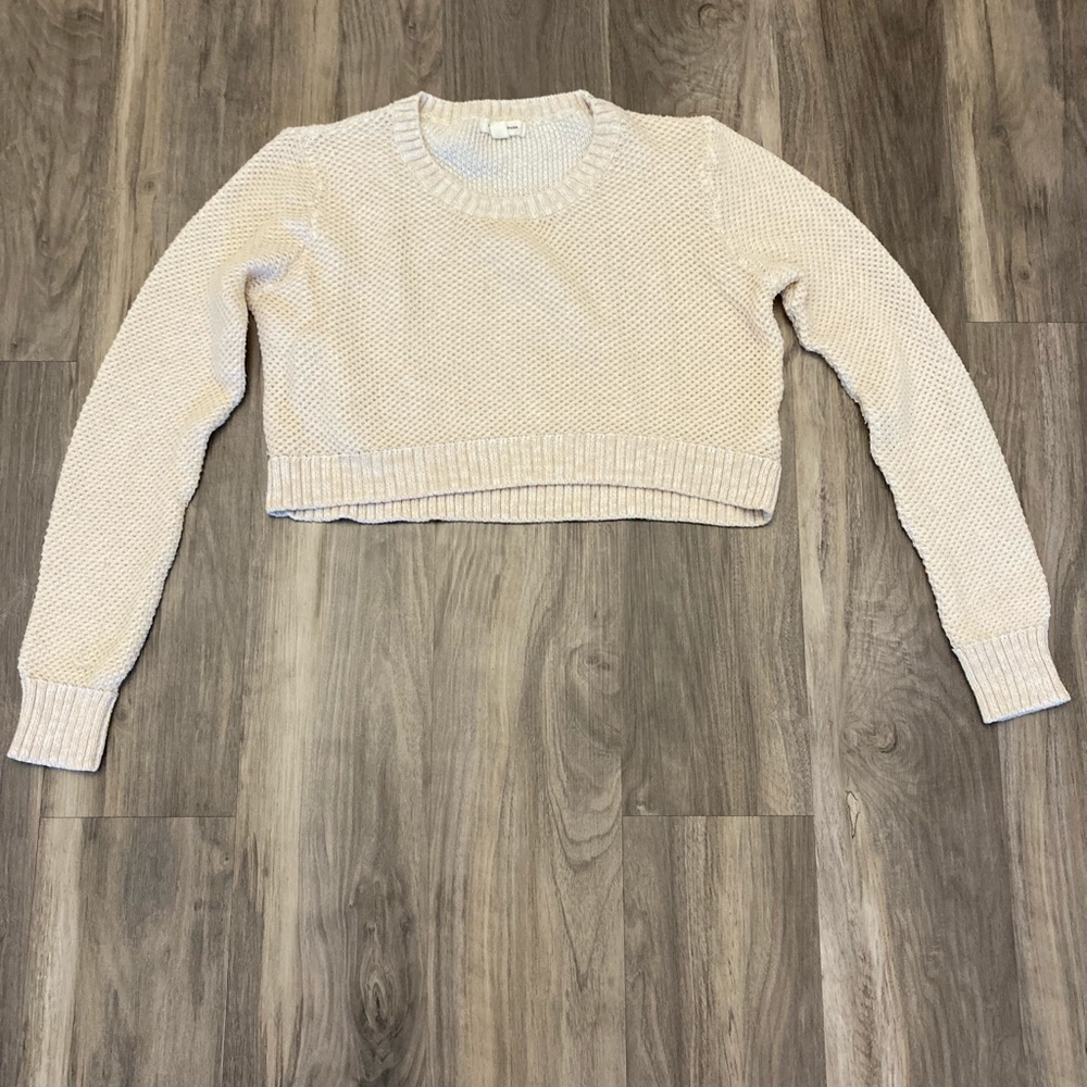 Silence+Noise Cropped sweater! A great winter wardrobe addition!